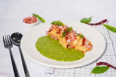 พาสต้าเพสโต้เบคอนแซ่บ