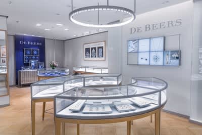 Oracle Adds Clarity and Color to the De Beers In-Store Experience