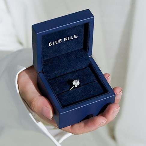 Blue Nile Shines Bright with Oracle Cloud Applications