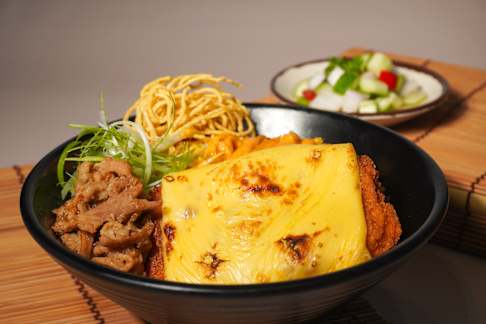 ข้าวซอยครีมซอส