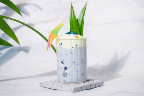 นมเผือกโฟมใบเตยมะพร้าว (หม้อแกง)